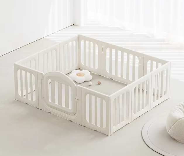 Дитячий манеж Terrio “Besy M” 150x180 см